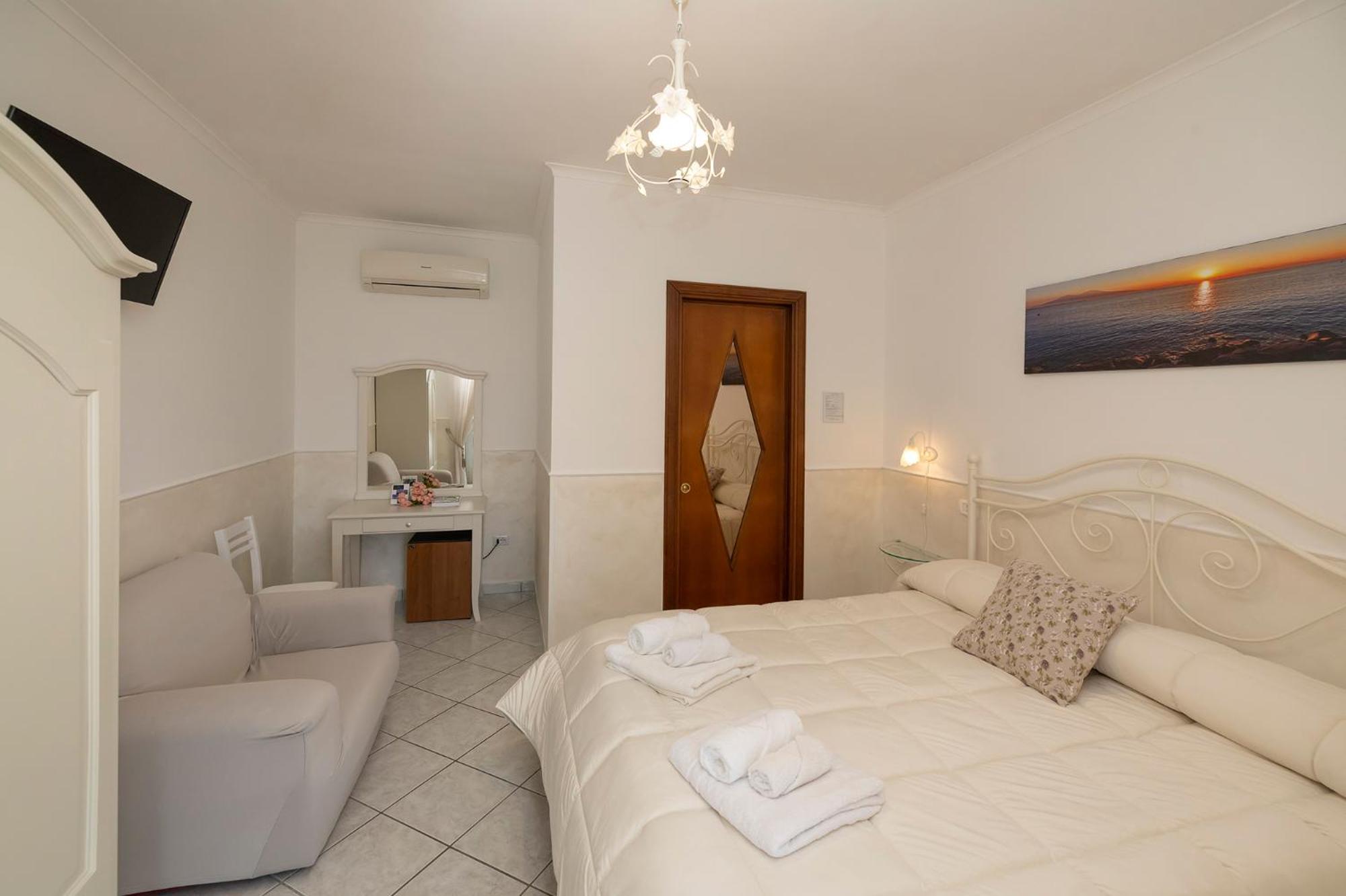 Le Marelle Hotel Furore Ruang foto